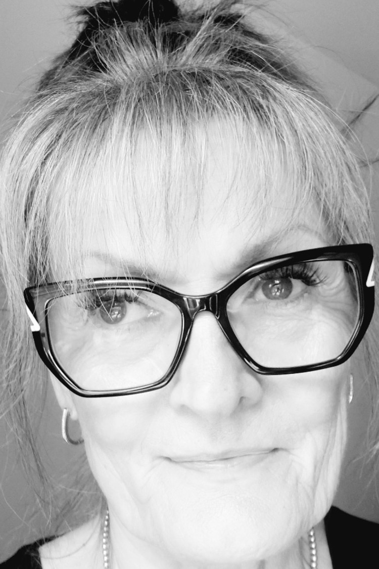 Portrait of Geraldine Robertson
