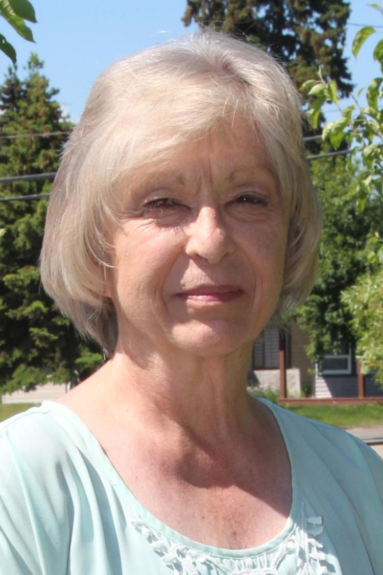 Portrait of Rhonda Stewart