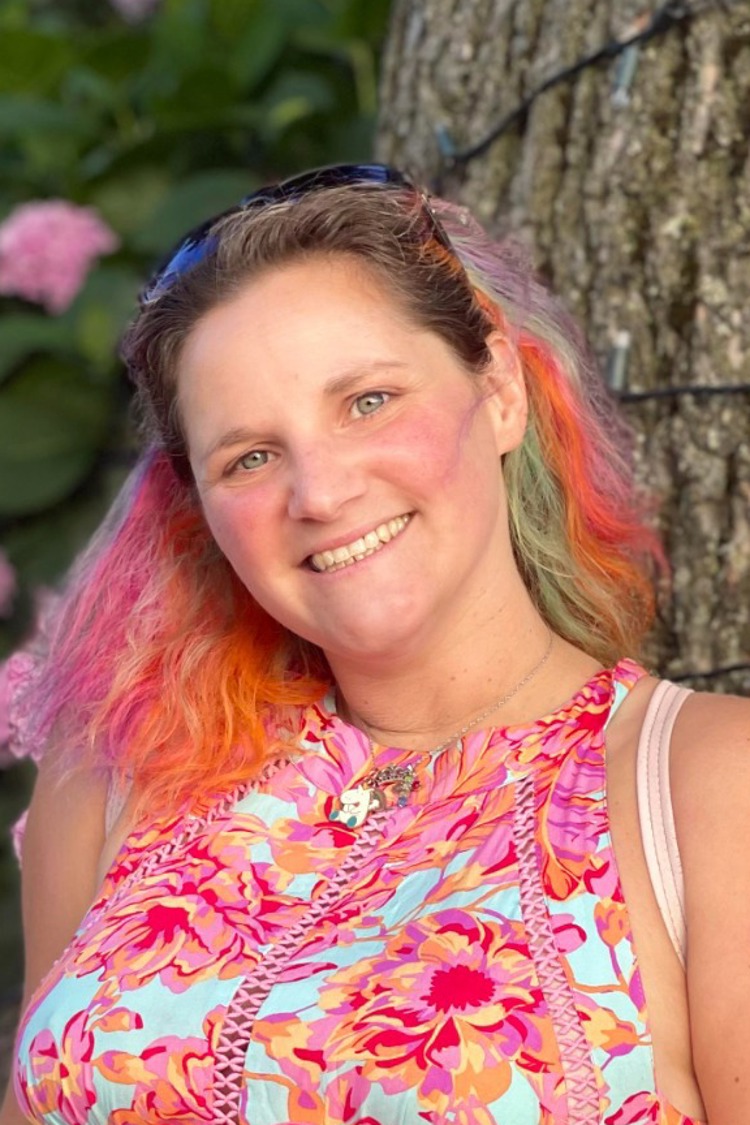 Portrait of Shawna Balbon