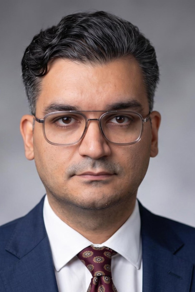 Portrait of Sina Ghadirian