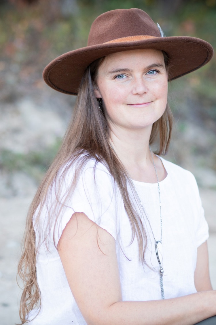 Portrait of Melissa Etchison