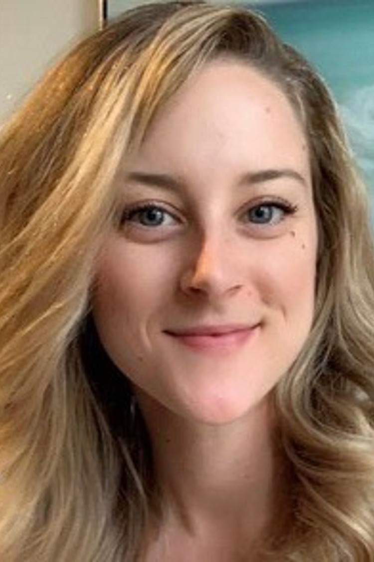 Portrait of Alyssa Elliott